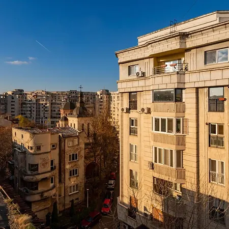 Апартаменти Golden View - Breathtaking Location In Бухарест