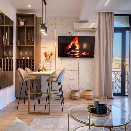 Апартаменти Golden View - Breathtaking Location In Бухарест