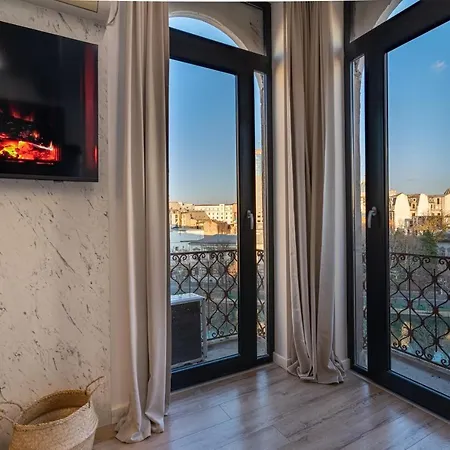 Golden View - Breathtaking Location In