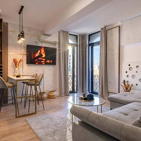 Golden View - Breathtaking Location In